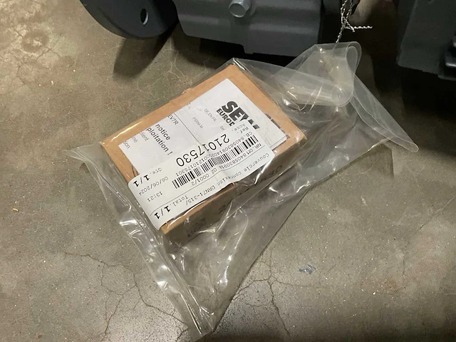 Sew-eurodrive rf 17 drn80m4/ekbc 0,75kw reductiemotor - afbeelding 5 van  6