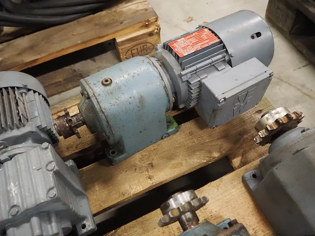 Sew eurodrive / vector - afbeelding 7 van  16