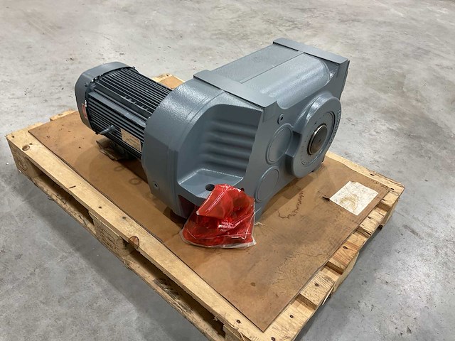 Sew fa97/g drn132s2/ln elektromotor vertraging - afbeelding 3 van  6