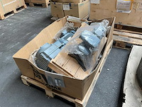 Sew kf87drn112m4 elektromotor met reductor (2x) - afbeelding 3 van  11