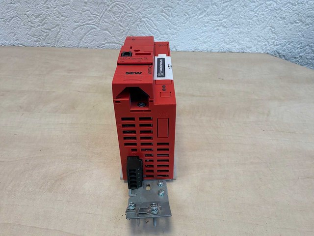 Sew mc07b008-2b1-4-00 frequentieregelaar - afbeelding 2 van  3