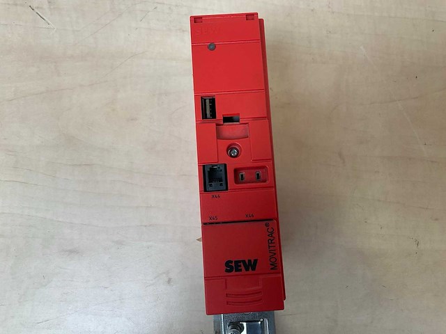 Sew movitrac b mc07b0004-2b1-4-00 frequentieregelaar - afbeelding 1 van  3