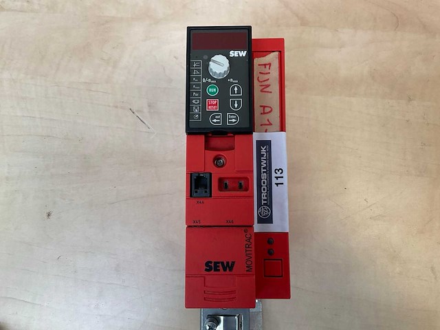 Sew movitrac b mc07b0008-2b1-4-00 frequentieregelaar - afbeelding 1 van  3