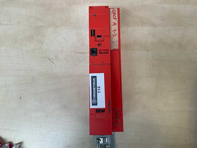 Sew movitrac b mc07b0008-2b1-4-00 frequentieregelaar - afbeelding 1 van  2