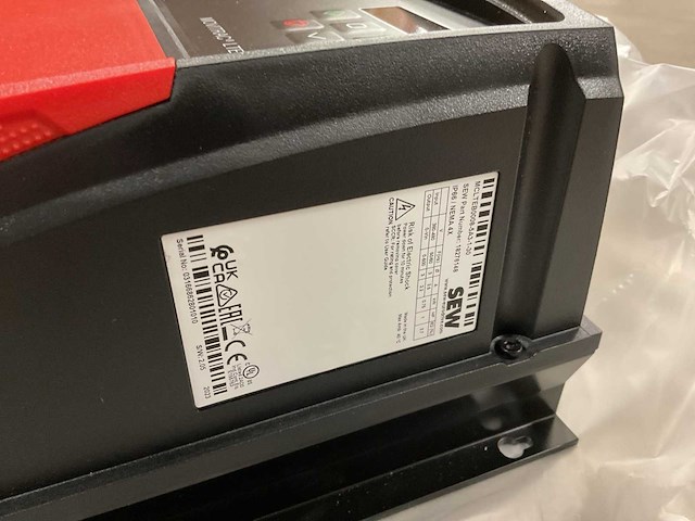 Sew movitrac lte-b+ mclteb0008-5a3-1-30 frequentieregelaar - afbeelding 3 van  4
