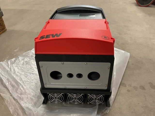 Sew movitrac ltp-b mlctpb01505a3430 frequentieregelaar - afbeelding 2 van  4