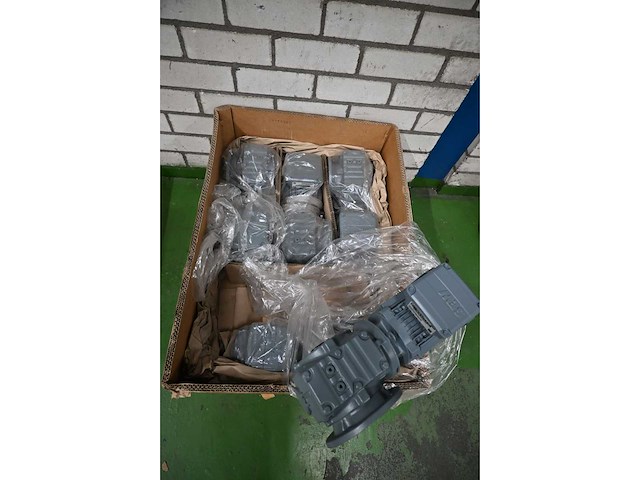 Sew saf47 drn71m4 elektromotor - ongebruikt (5x) - afbeelding 5 van  5