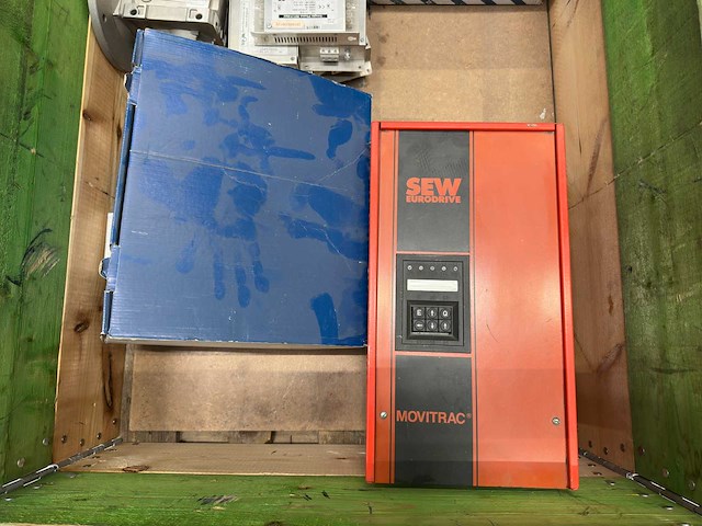 Sew, telemecanique - partij industriële aandrijftechniek - afbeelding 3 van  6