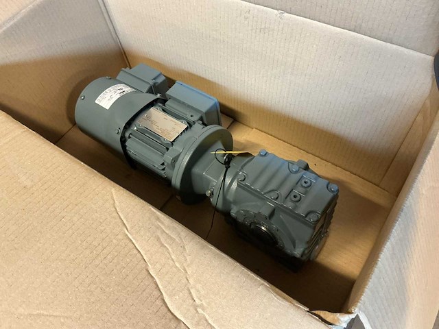 Sew v71 elektromotor - afbeelding 2 van  6
