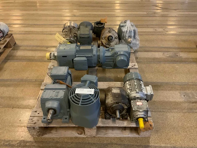 Sew, varvel diverse elektromotoren - afbeelding 1 van  8