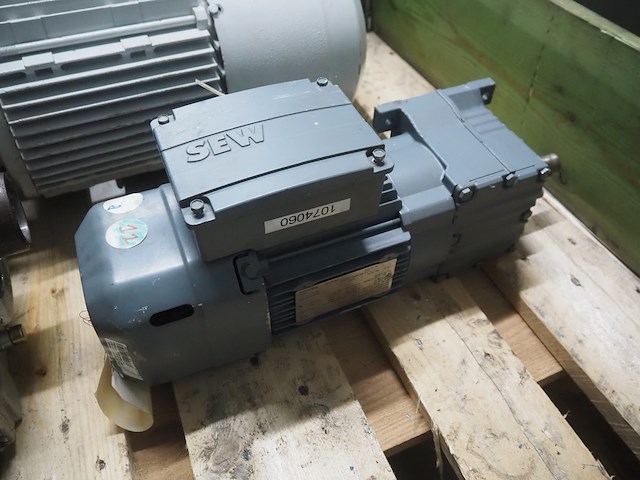 Sew / vem - afbeelding 6 van  8