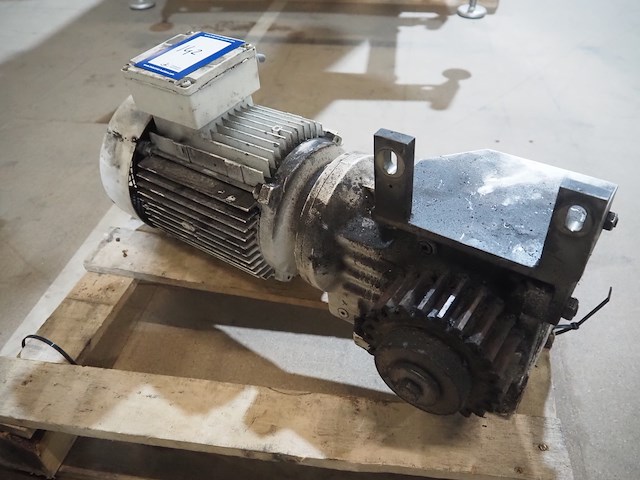 Sew - afbeelding 2 van  5