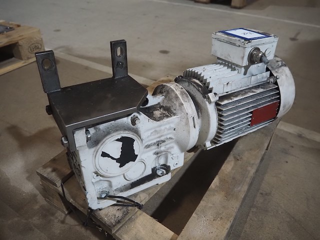 Sew - afbeelding 3 van  5