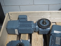 Sew - afbeelding 2 van  11