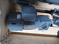 Sew - afbeelding 6 van  11