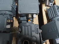 Sew - afbeelding 8 van  11