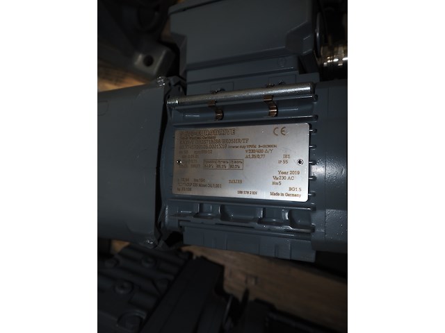 Sew - afbeelding 9 van  11