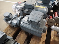 Sew - afbeelding 2 van  13