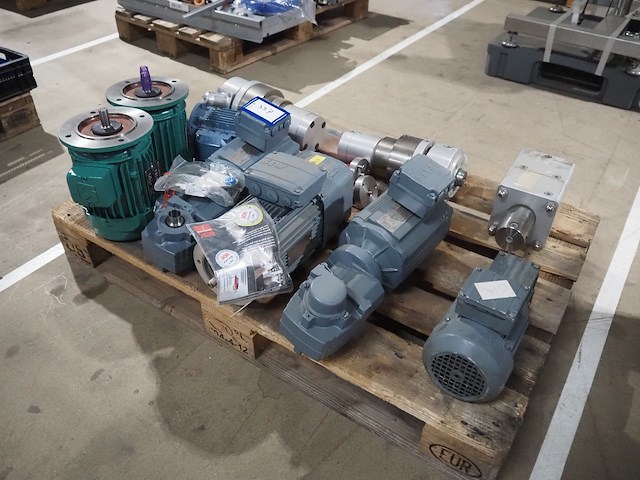 Sew - afbeelding 6 van  13