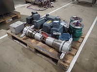 Sew - afbeelding 8 van  13