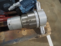 Sew - afbeelding 9 van  13