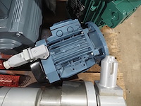 Sew - afbeelding 10 van  13