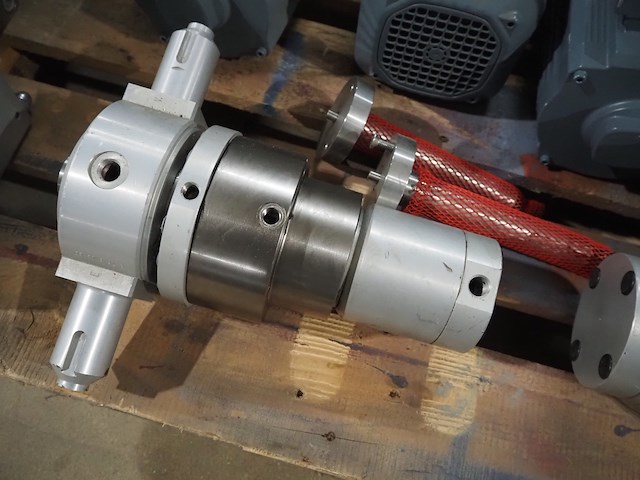 Sew - afbeelding 11 van  13