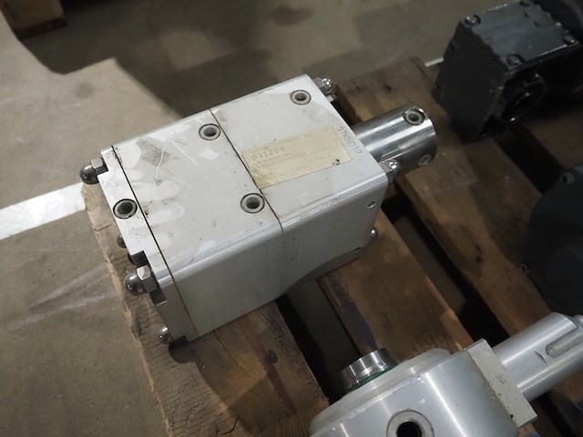 Sew - afbeelding 12 van  13