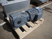 Sew - afbeelding 3 van  6