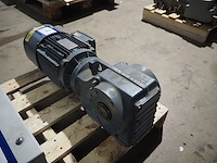 Sew - afbeelding 4 van  6