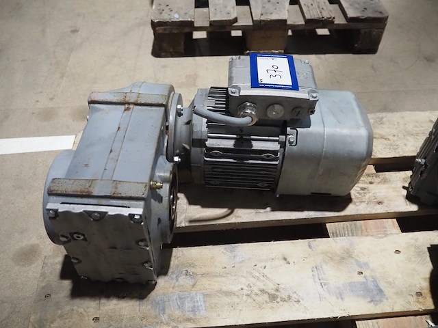 Sew - afbeelding 12 van  13