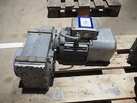 Sew - afbeelding 12 van  13