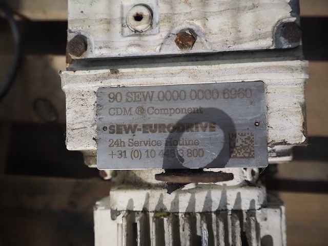 Sew - afbeelding 6 van  9