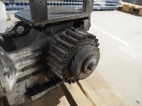 Sew - afbeelding 9 van  9