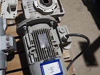 Sew - afbeelding 8 van  8