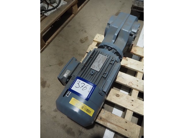 Sew - afbeelding 2 van  6