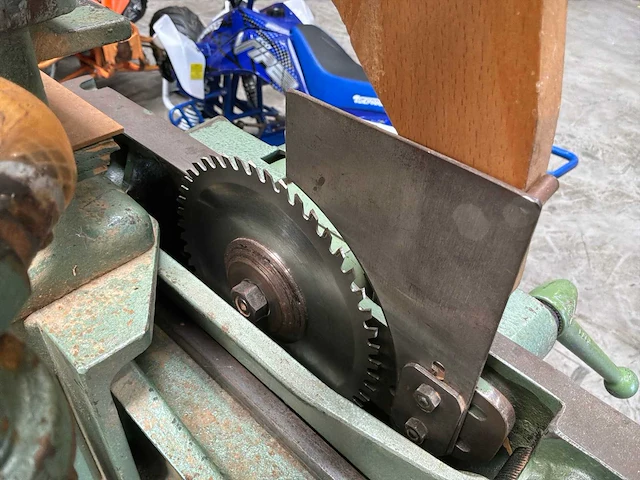 Sf scheer fm3 fineer zaagmachine - afbeelding 6 van  6