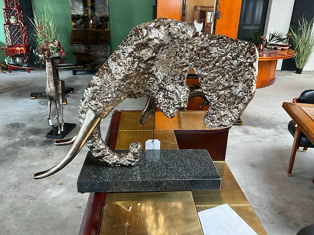 Sfd elephant head - afbeelding 3 van  6