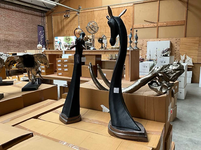 Sfd giraffe decoratie beeld set van 2, 96 en 80 cm hoog. - afbeelding 1 van  5