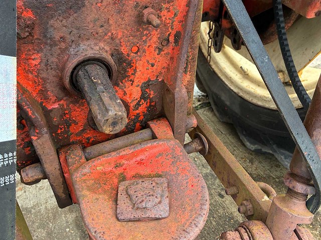 Sfma - vierzon super 204 - oldtimer tractor - afbeelding 10 van  13