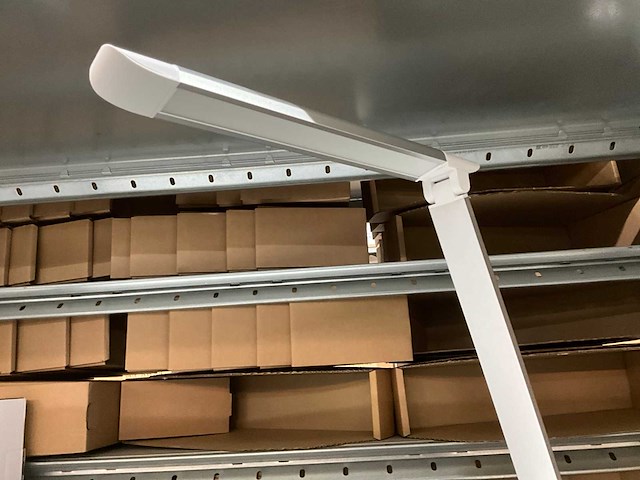 Sfy-001 led tafellamp (95x) - afbeelding 2 van  4