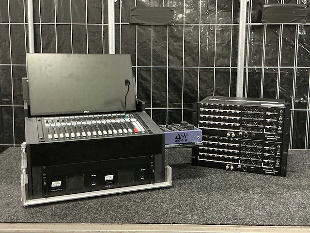 Sg waves lv1 digitale mengtafel met stageboxen - afbeelding 1 van  15