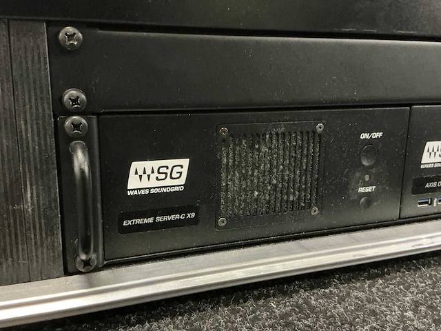 Sg waves lv1 digitale mengtafel met stageboxen - afbeelding 10 van  15