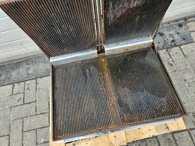Sgs - grill - afbeelding 2 van  2