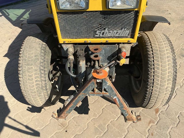 Shanzlin - 304 - 4wd -smalspoor- en compacttractor - afbeelding 9 van  12