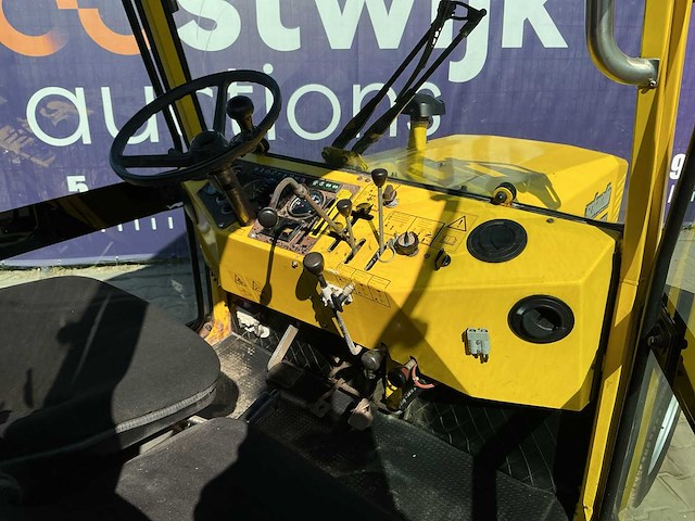 Shanzlin - 304 - 4wd -smalspoor- en compacttractor - afbeelding 11 van  12