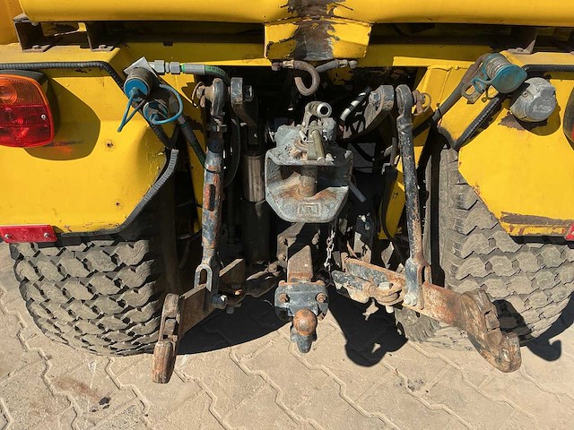 Shanzlin - 304 - 4wd -smalspoor- en compacttractor - afbeelding 8 van  12
