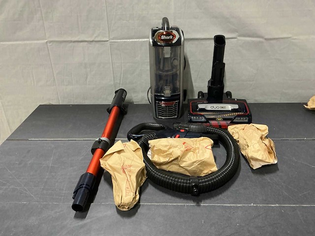 Shark hydrovac wd210eu stofzuiger - afbeelding 2 van  9