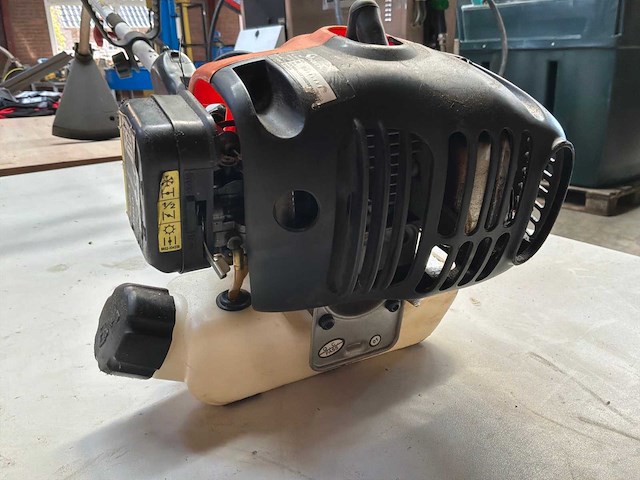Shark m25 benzine trimmer - afbeelding 2 van  4