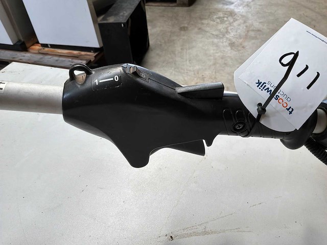 Shark m25 benzine trimmer - afbeelding 3 van  4